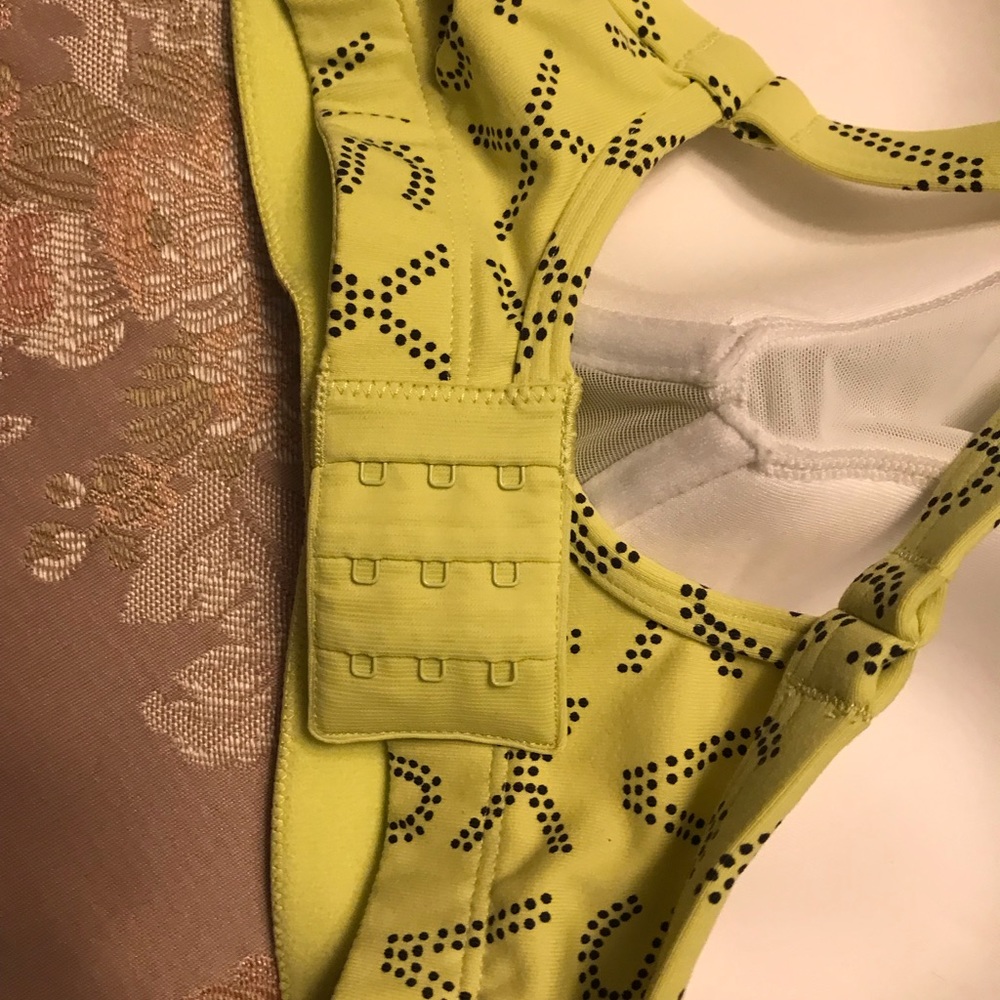 Victoria’s Secret Workout/Bra/Bathing Suit Top Size 36 D - Picture 4 of 4